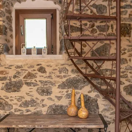 Peratsi Stone Mansion Villa Agkidia