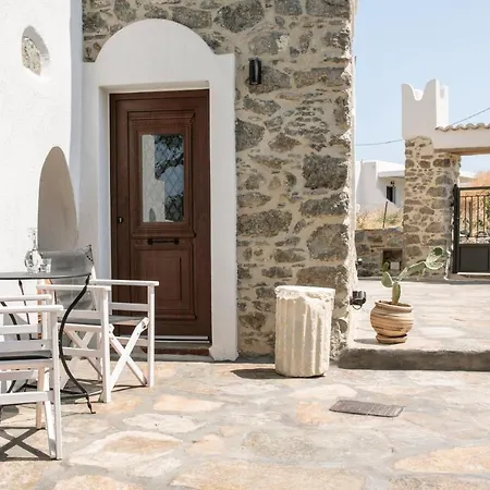 Peratsi Stone Mansion *