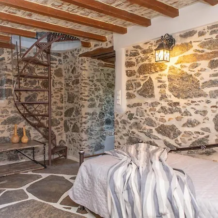 Peratsi Stone Mansion Villa *